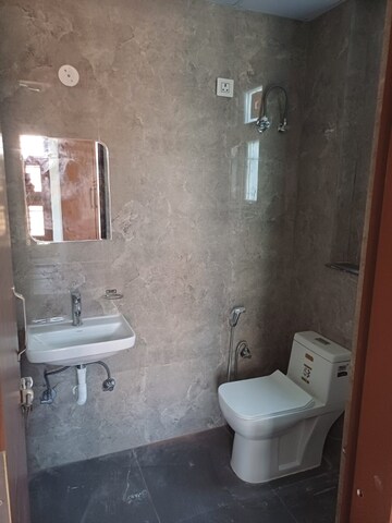 Bathroom in 2 BHK Builder Floor at Satyam Plaza, Sector 15 – for Rent