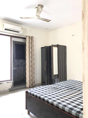 Bedroom in 2 BHK Builder Floor at Satyam Plaza, Sector 15 – for Rent