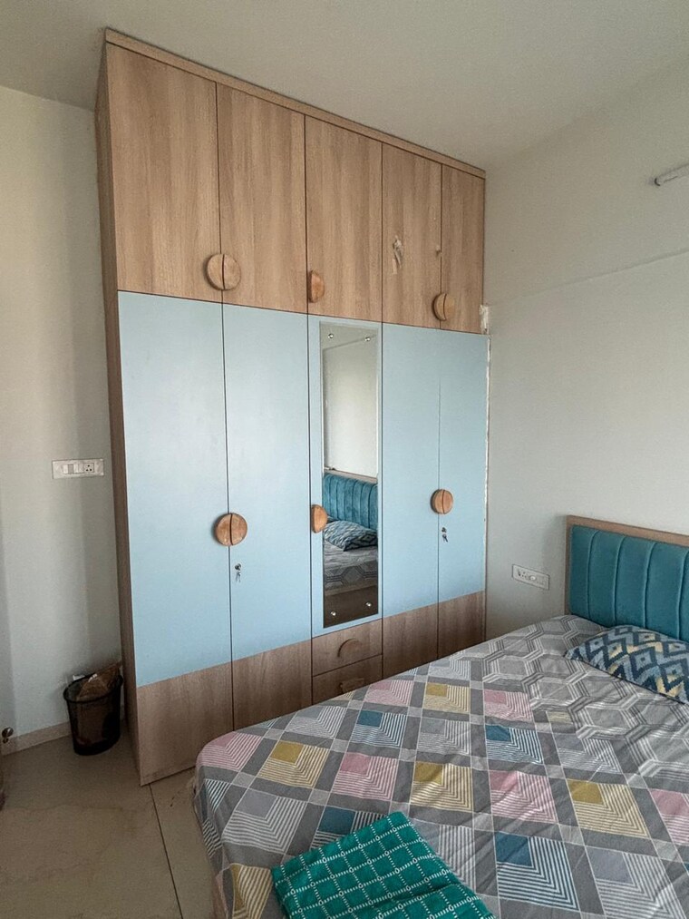 Room, shah-chheda-mahavir-ornate 4 Bedroom 2500 Sq.Ft. Apartment In Kopar Khairane Navi Mumbai 9235761