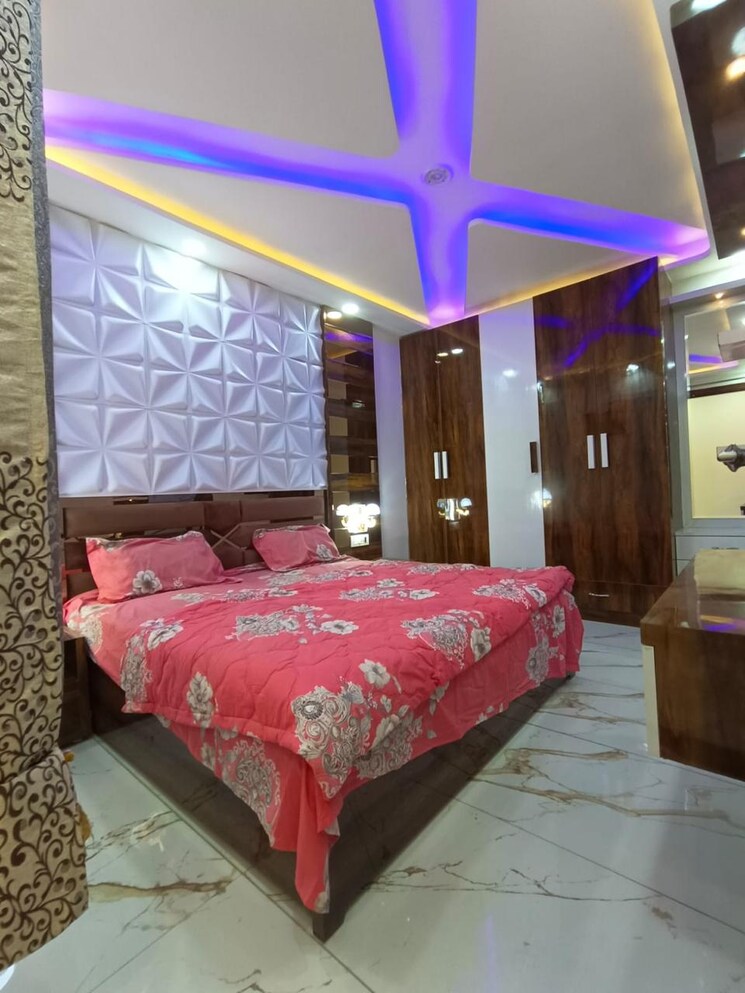 Bedroom, dwarka mor 2 Bedroom 70 Sq.Yd. Builder Floor In Dwarka Mor Delhi 9235762
