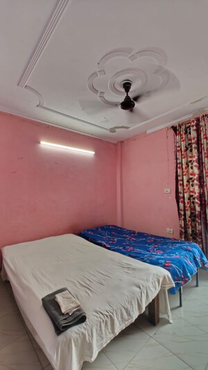 Bedroom in 2 BHK Builder Floor at Govindpuri – for Rent