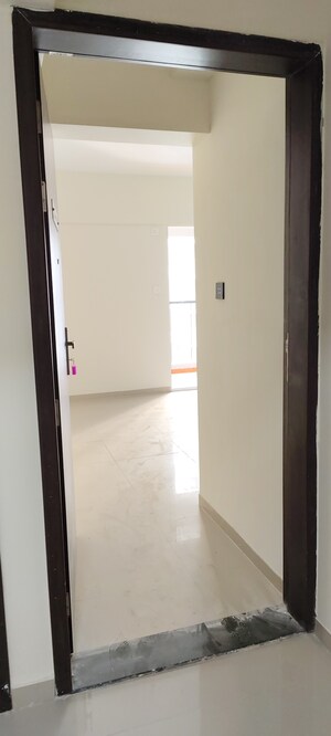 Room in 2 BHK Apartment at VTP Leonara, Mahalunge – for Rent