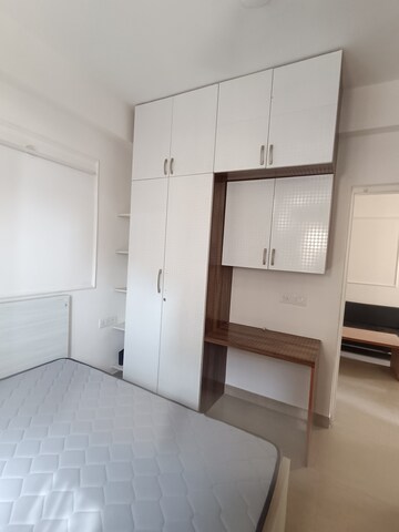 Room in 2 BHK Apartment at Shree Vardhman Mantra, Sector 67 – for Rent