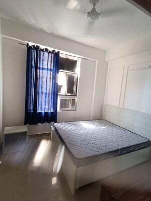 Room in 2 BHK Apartment at Shree Vardhman Mantra, Sector 67 – for Rent