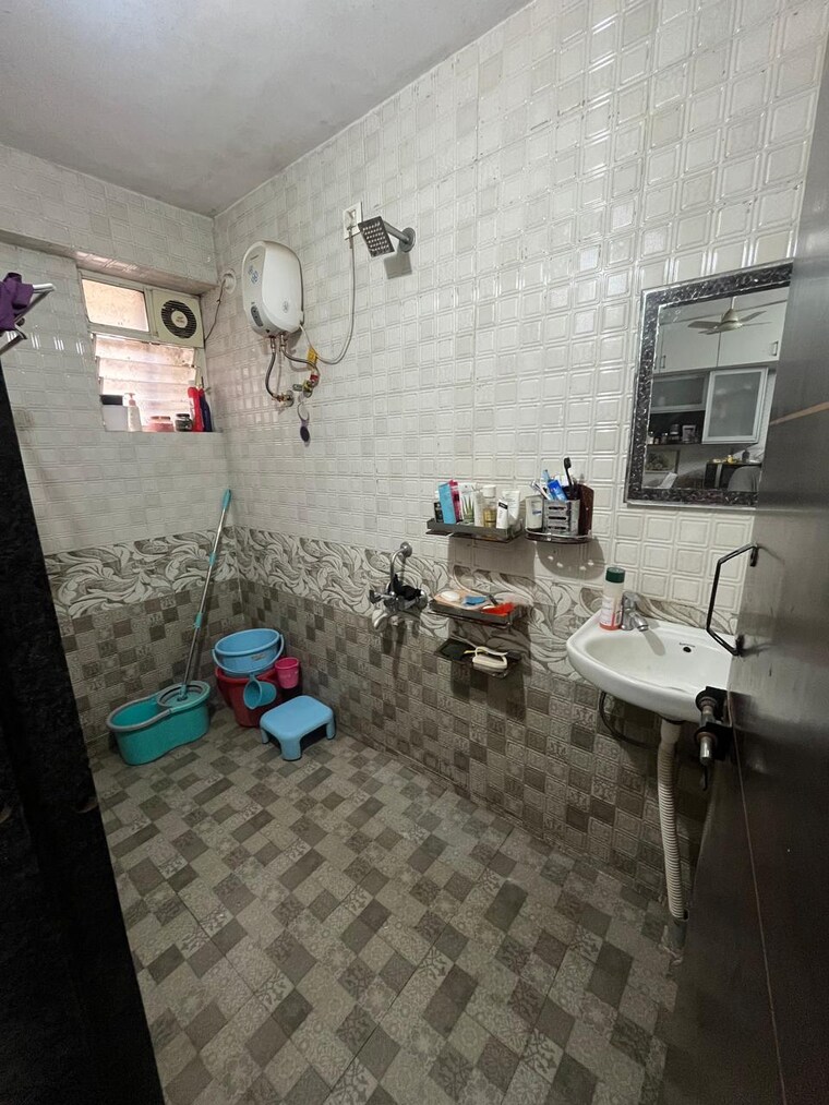 Team Area, sai-kunj 1 Bedroom 600 Sq.Ft. Apartment In Guruwar Peth Pune 9235783