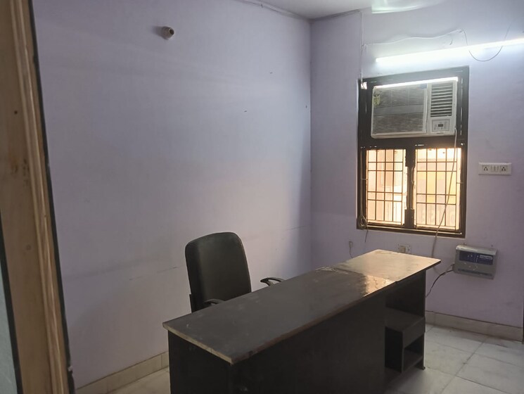 Floor Plan, dwarka mor Commercial Shop 100 Sq.Yd. In Dwarka Mor Delhi 9235874