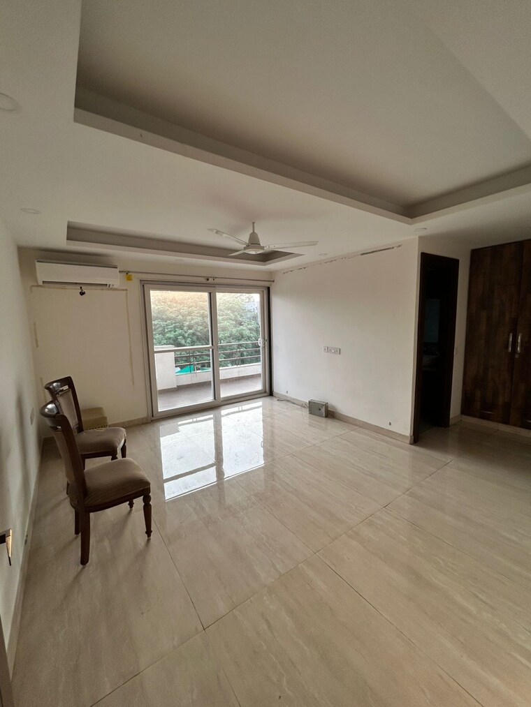  Parking, sector 22 2 Bedroom 1600 Sq.Ft. Independent House In Sector 22 Gurgaon 9235916