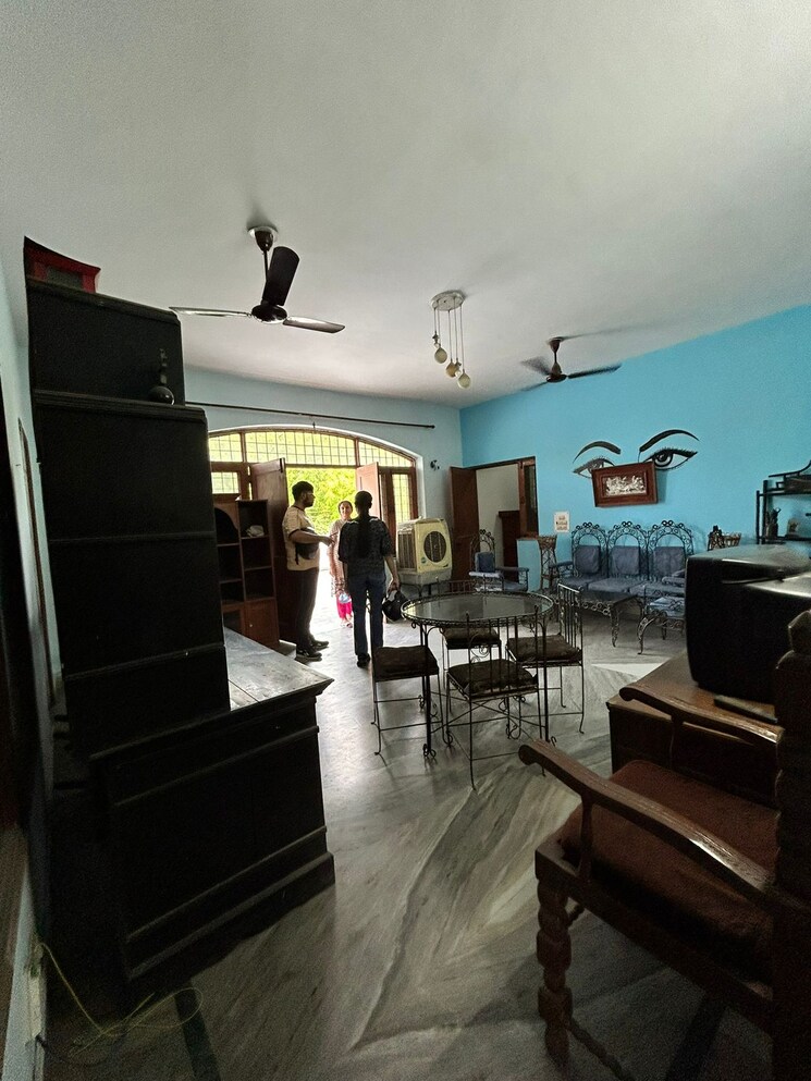 Living Room, sector 22 2 Bedroom 1600 Sq.Ft. Independent House In Sector 22 Gurgaon 9235916