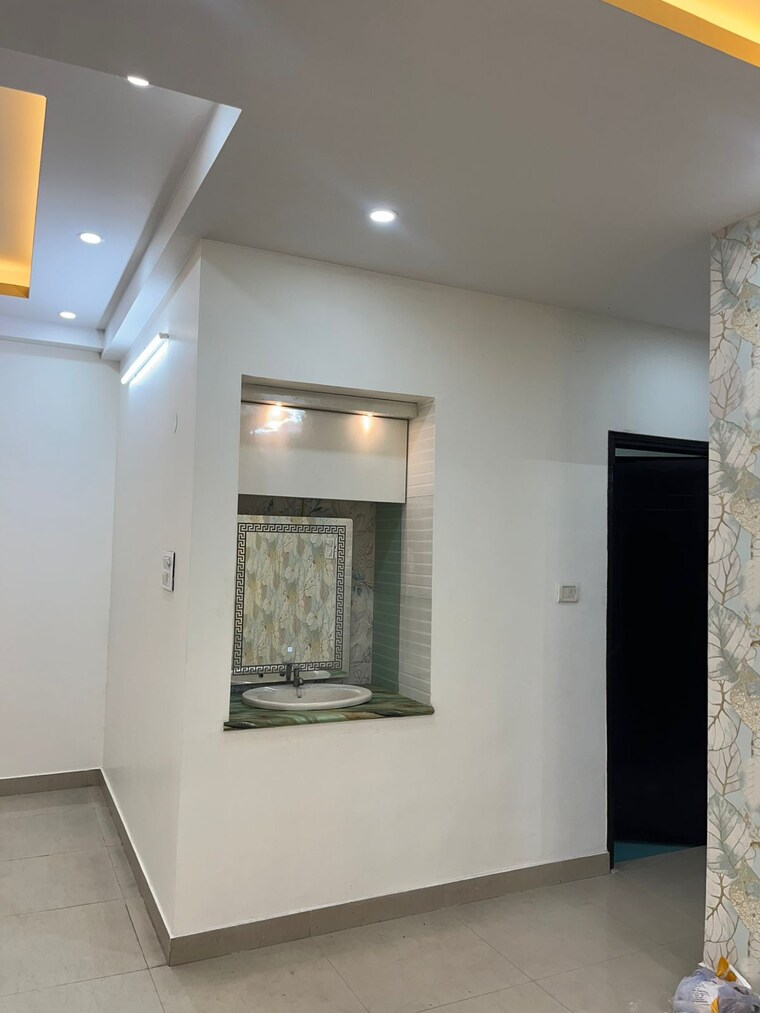 Room, vasundhara sector 1 3 Bedroom 78 Sq.Mt. Builder Floor In Vasundhara Sector 1 Ghaziabad 9236034