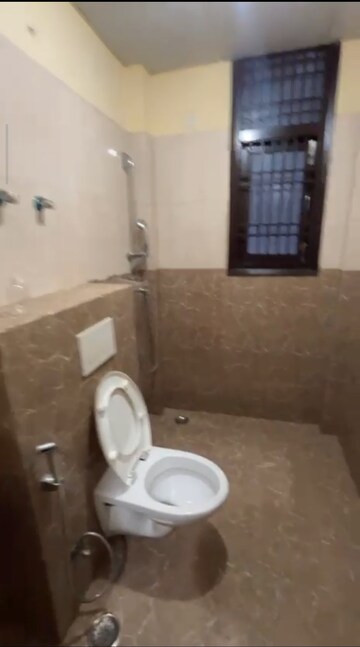 Bathroom in 4 BHK Apartment at Wave City, Wave City – for Rent