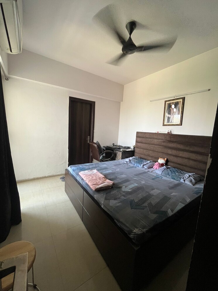 Master Bedroom, nirala-estate 2 Bedroom 955 Sq.Ft. Apartment In Tech Zone 4 Greater Noida Greater Noida 9235976