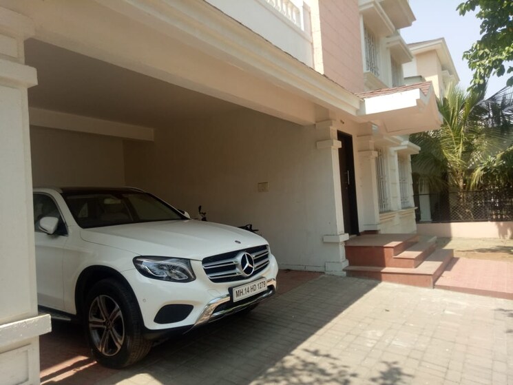  Parking, vasant-vihar-row-house-iii 5 Bedroom 6000 Sq.Ft. Apartment In Baner Pune 9236109