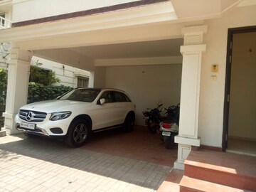 Parking in 5 BHK Apartment at Vasant Vihar Row House III, Baner – for Rent