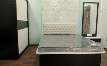 Furnished Amenities in 5 BHK Apartment at Vasant Vihar Row House III, Baner – for Rent