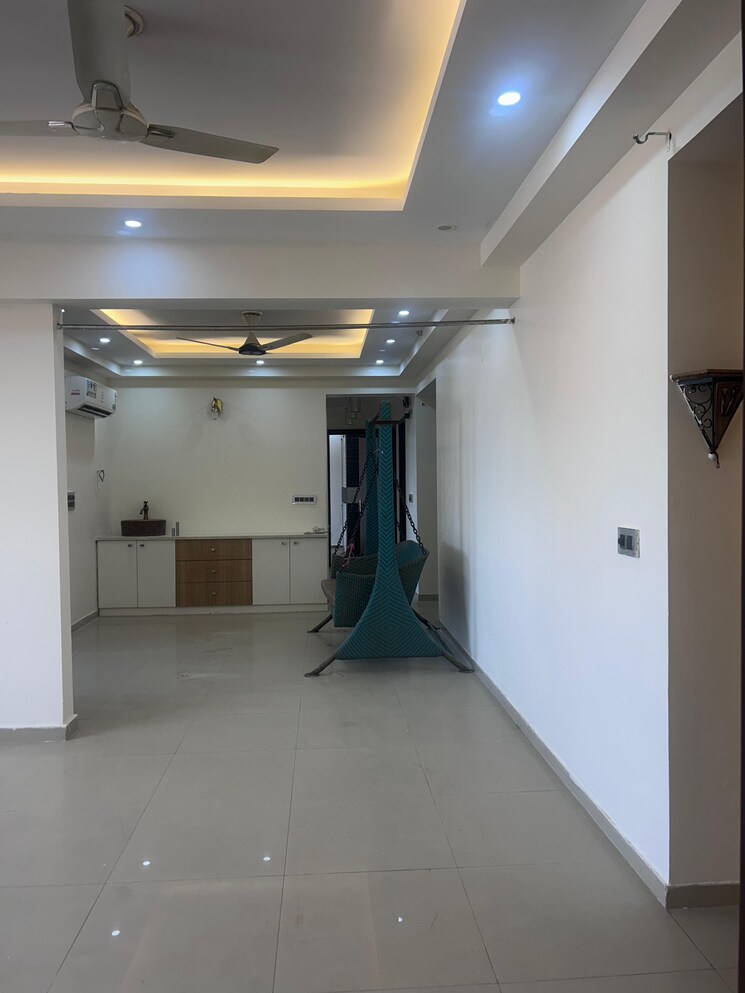 Room, dlf-new-town-heights-iii 4 Bedroom 2364 Sq.Ft. Apartment In Sector 91 Gurgaon 9236108