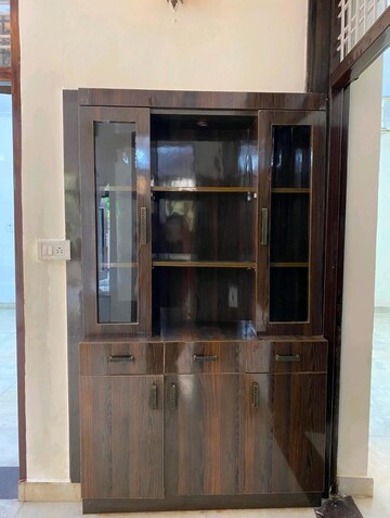 Furnished Amenities in 3 BHK Builder Floor at Vasundhara Sector 1 – for Sale