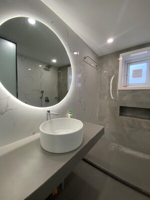 Bathroom in 5 BHK Apartment at Sindh Society, Aundh – for Rent