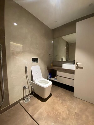 Bathroom in 5 BHK Apartment at Sindh Society, Aundh – for Rent