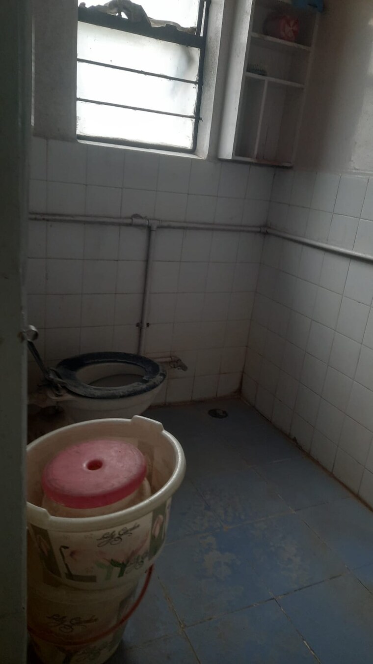 Bathroom, shri-senapati-bapat-chs 2 Bedroom 1000 Sq.Ft. Apartment In Senapati Bapat Road Pune 9236316