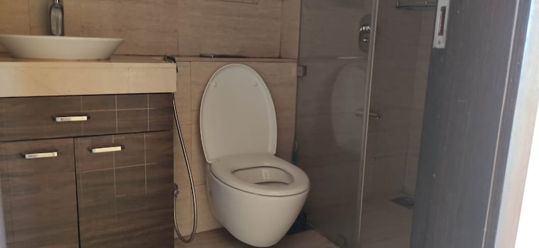 Bathroom, oberoi-exquisite-goregaon 3 Bedroom 1500 Sq.Ft. Apartment In Goregaon East Mumbai 9236319