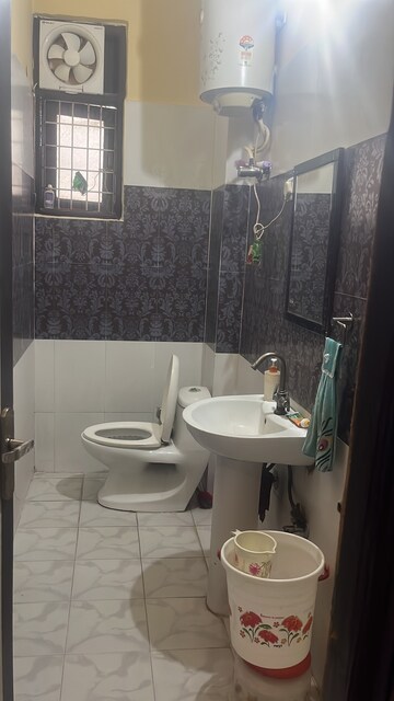 Bathroom in 3 BHK Apartment at Kanha Apartments Indirapuram, Shakti Khand 2 – for Sale