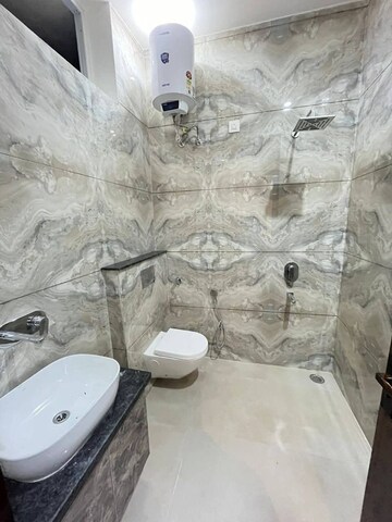 Bathroom in 1 BHK Builder Floor at Saket – for Rent