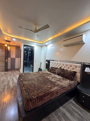Bedroom in 3 BHK Builder Floor at Ambience Mall, Sector 24 – for Rent