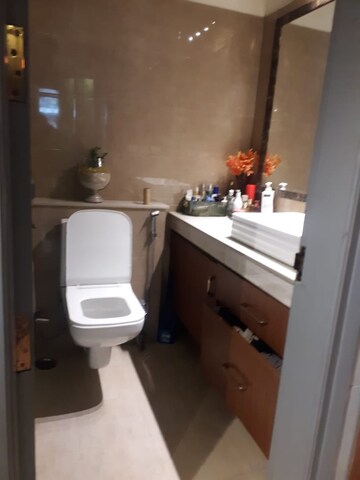 Bathroom in 3 BHK Builder Floor at SS Mayfield Gardens, Sector 51 – for Rent