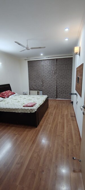 Bedroom in 3 BHK Builder Floor at SS Mayfield Gardens, Sector 51 – for Rent