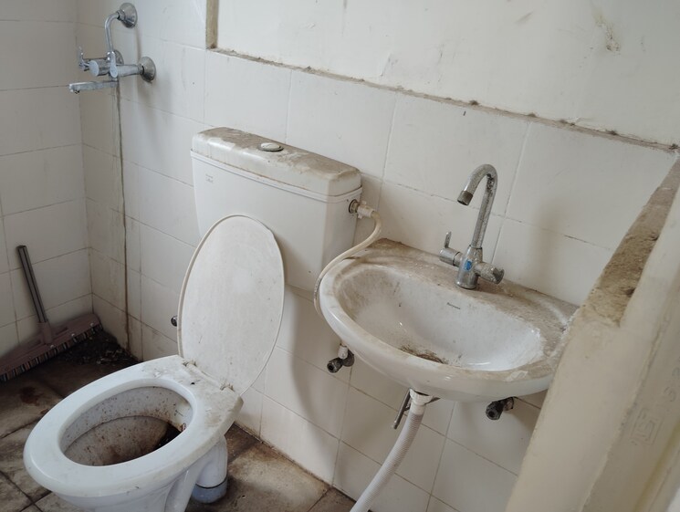 Bathroom, conscient-habitat-78 2 Bedroom 517 Sq.Ft. Apartment In Sector 78 Faridabad 9236477