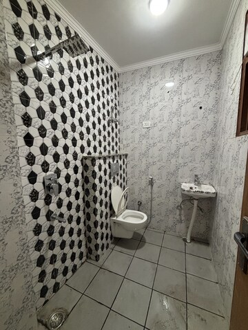 Bathroom in 2 BHK Builder Floor at Saket – for Rent