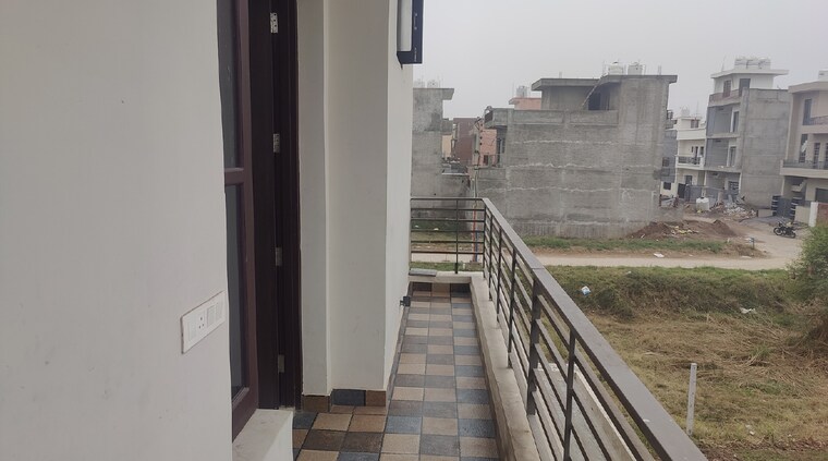 Balcony, kharar landran road 3 Bedroom 1800 Sq.Ft. Villa In Kharar Landran Road Mohali 9236554
