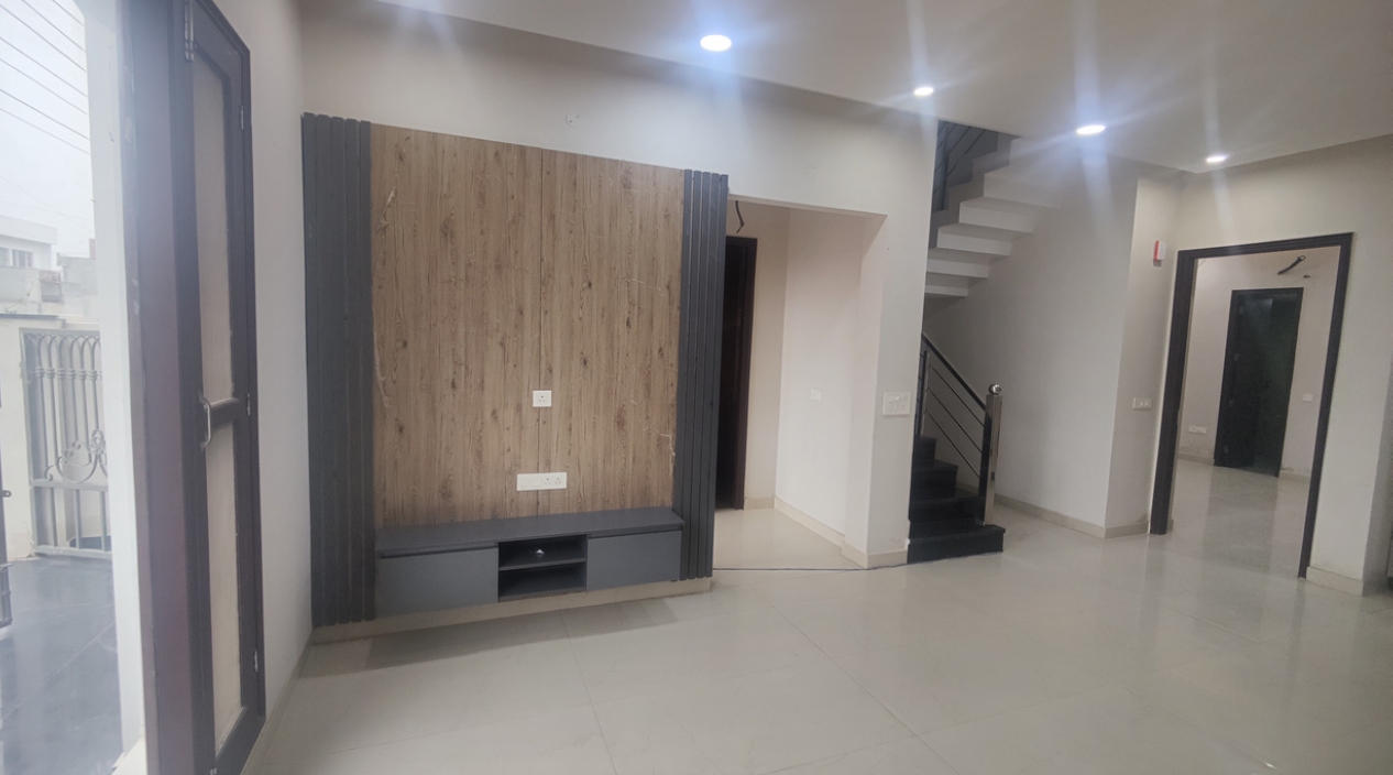 3 BHK + Pooja Room Villa For Sale in Sector 114