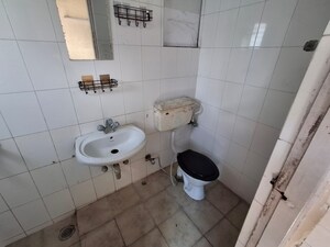 Bathroom in 3 BHK Apartment at Genexx Valley, Diamond Harbour Road – for Rent