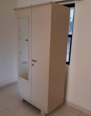 Furnished Amenities in 2 BHK Apartment at Eden Park, Viman Nagar – for Rent