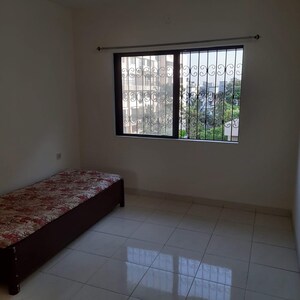 Room in 2 BHK Apartment at Eden Park, Viman Nagar – for Rent