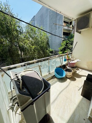 Team Area in 3 BHK Builder Floor at Saket – for Rent