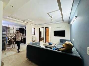 Team Area in 3 BHK Builder Floor at Saket – for Rent