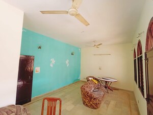 Furnished Amenities in 3 BHK Builder Floor at Chattarpur – for Rent