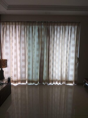 Living Room in 2.5 BHK Apartment at Oberoi Realty Splendor, Andheri East – for Rent