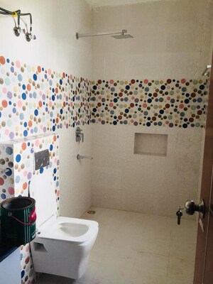 Bathroom in 3 BHK Builder Floor at Uppal Southend, Sector 49 – for Rent