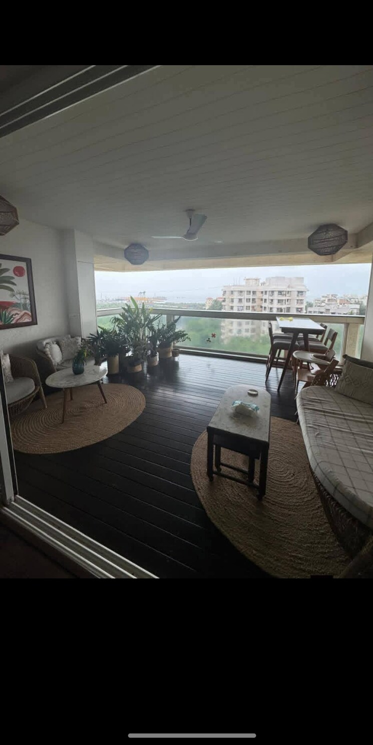 Team Area, mannat-building 4 Bedroom 4500 Sq.Ft. Apartment In Andheri West Mumbai 9236576