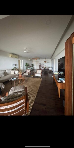 Parking in 4 BHK Apartment at Mannat Building, Andheri West – for Rent