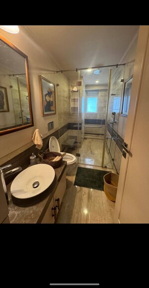 Team Area in 4 BHK Apartment at Mannat Building, Andheri West – for Rent