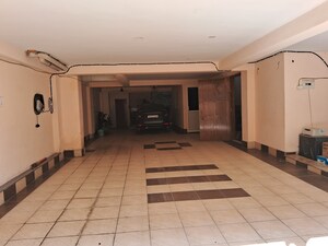 Parking in 3 BHK Builder Floor at Vipul World Floors, Sector 48 – for Rent
