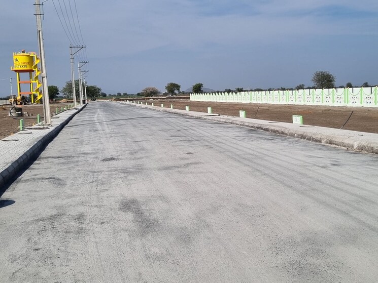 Swimming Pool, lam  195 Sq.Yd. Plot In Lam Guntur 9236608