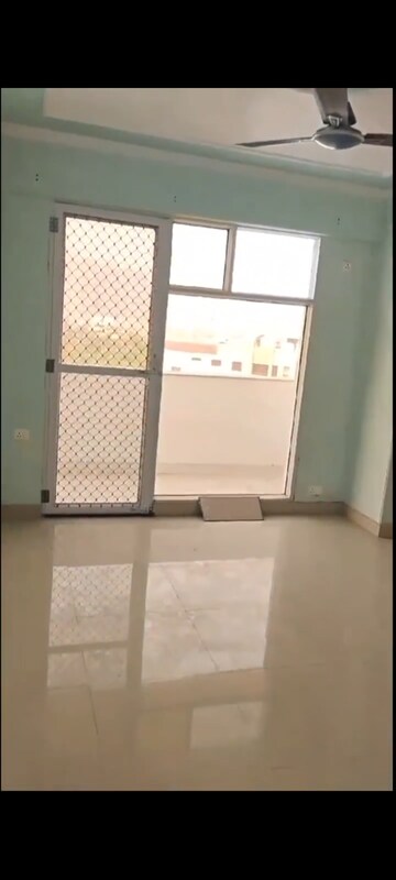 3 BHK Apartment For Rent in Nirala Greenshire Phase I, Patwari