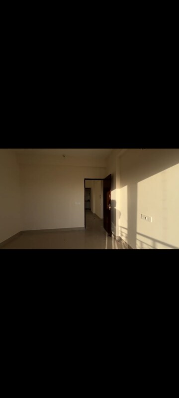 Room in 3 BHK Apartment at Paramount Emotions, Sector 1 Greater Noida – for Rent