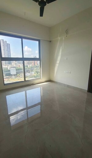 2 BHK Apartment For Rent in Sheth Irene, Malad West