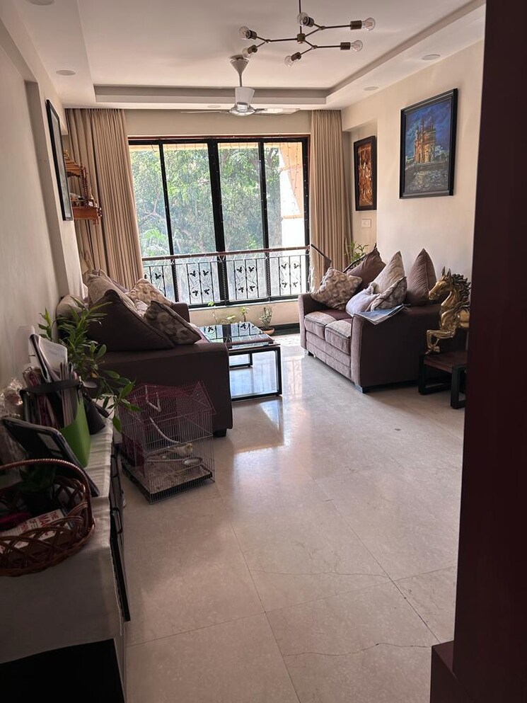 Living Room, hiranandani-gardens-valencia 6 Bedroom 2640 Sq.Ft. Apartment In Powai Mumbai 9236722